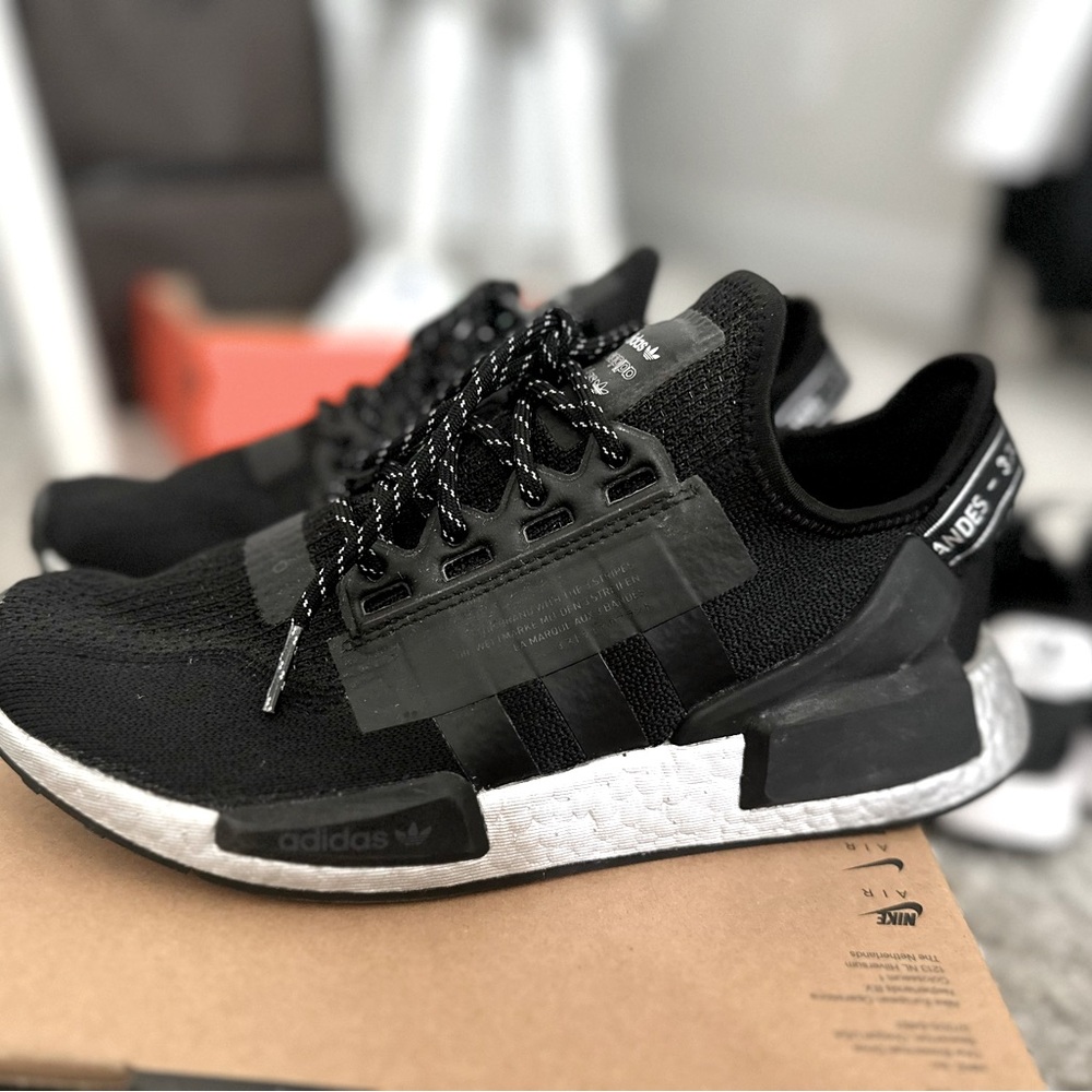 Unisex Adidas  NMD